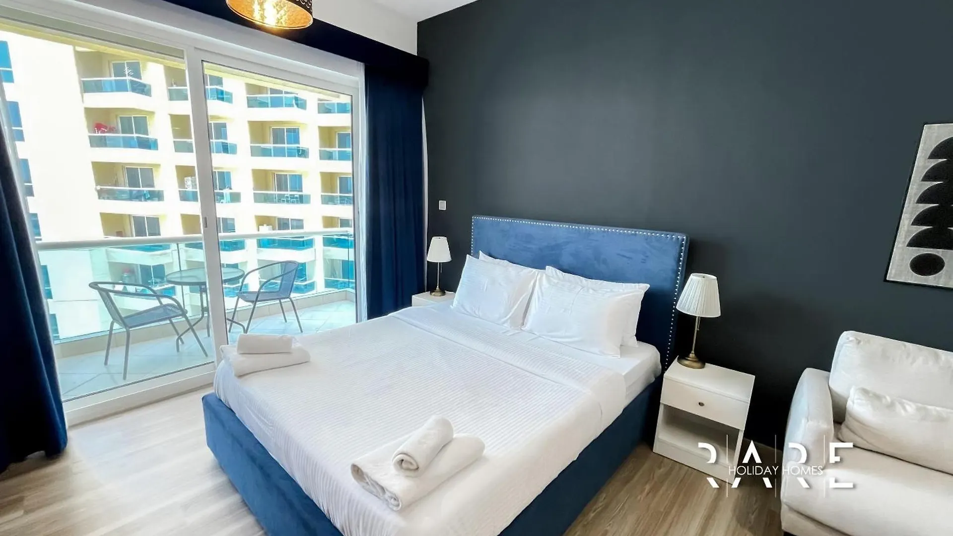 Rare Holiday Homes - Crescent Tower - Impz - Dubai Production City - R704