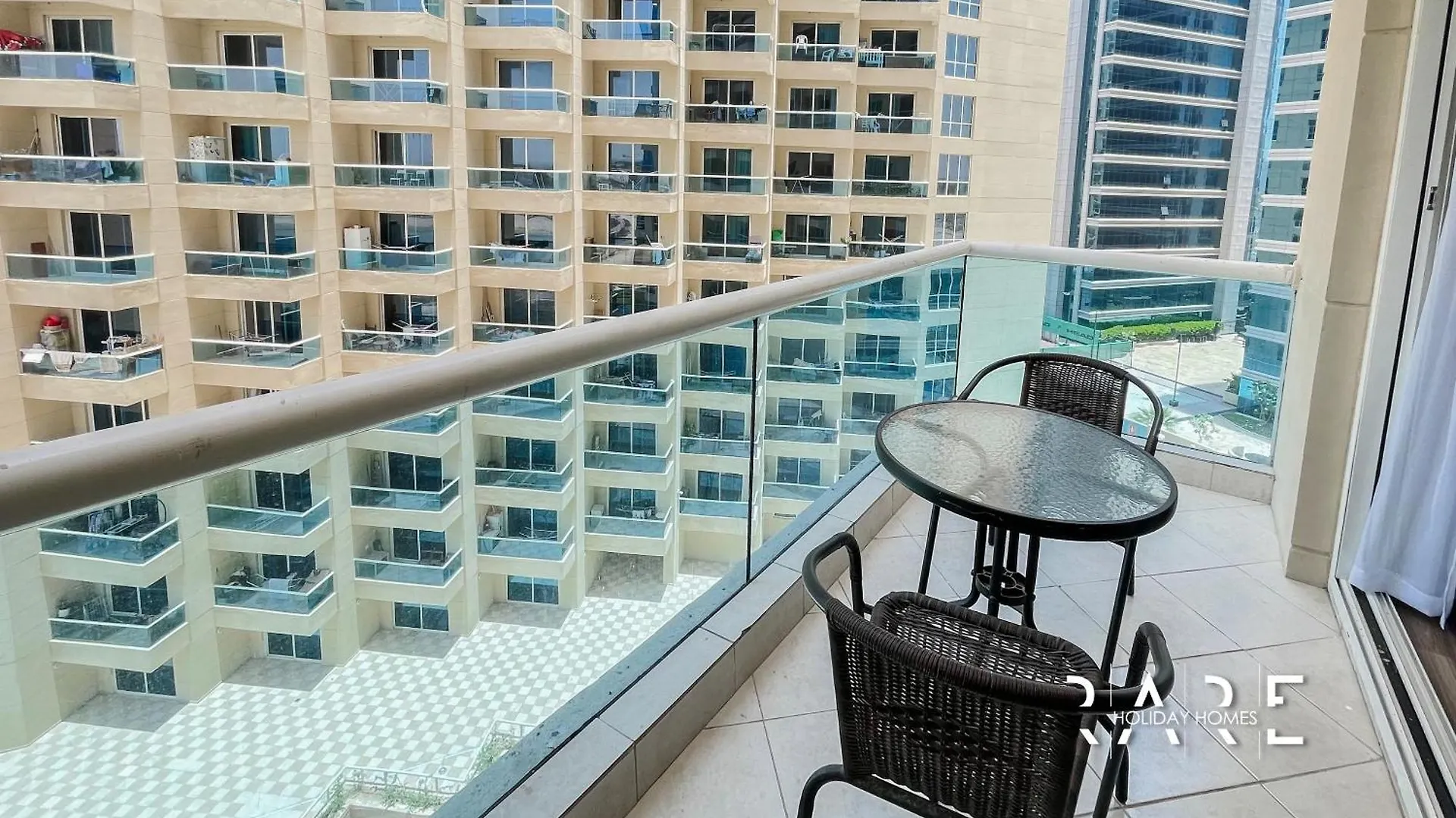 Rare Holiday Homes - Crescent Tower - Impz - Dubai Production City - R704