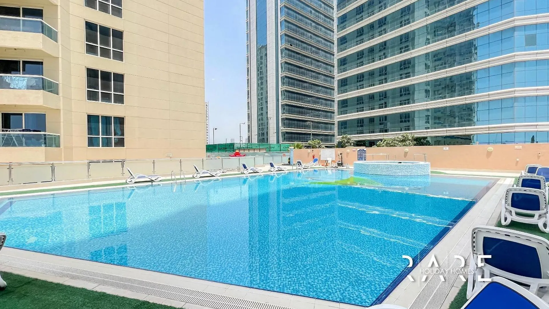 아파트 Rare Holiday Homes - Crescent Tower - Impz - Dubai Production City - R704
