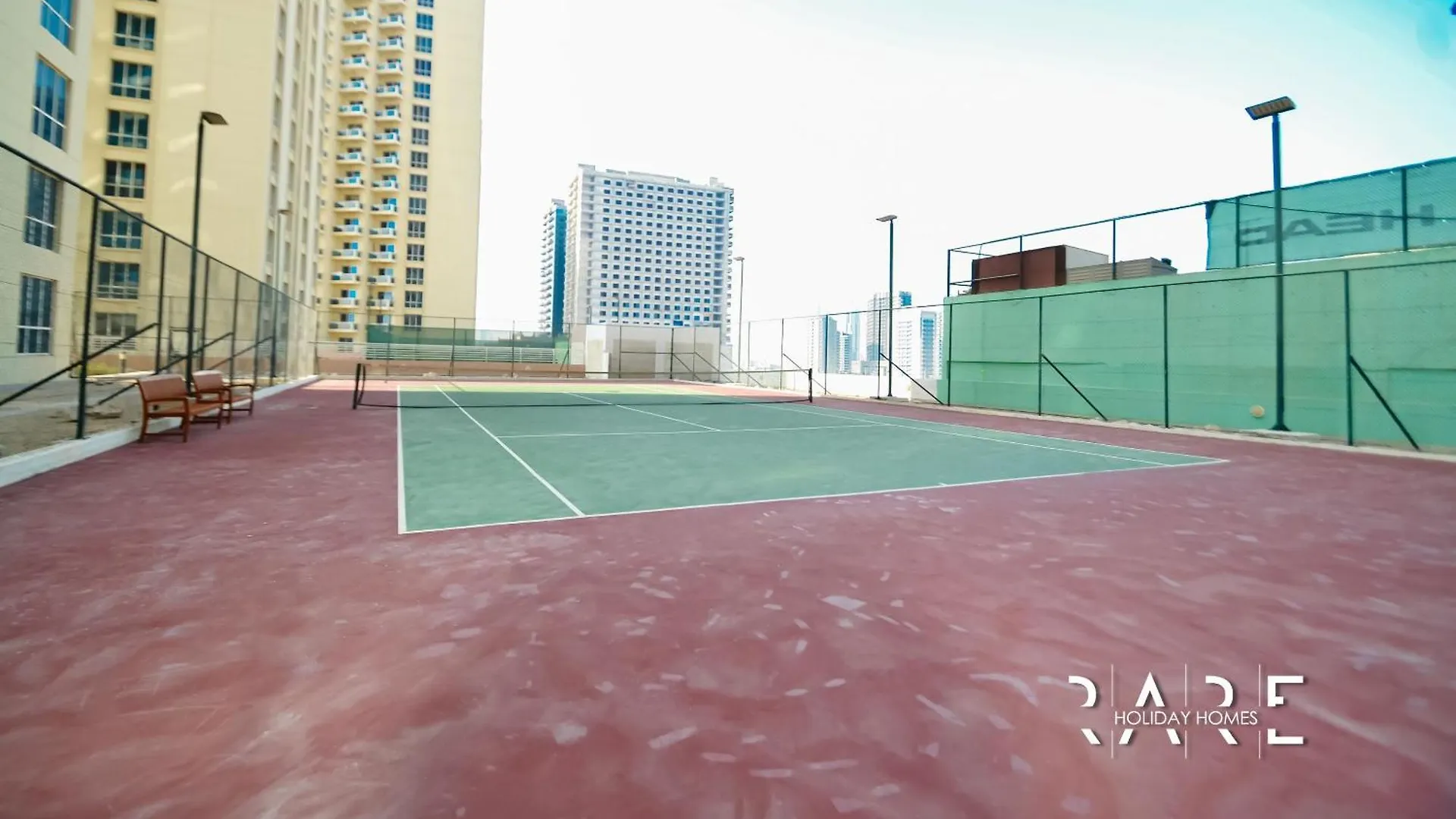 Rare Holiday Homes - Crescent Tower - Impz - Dubai Production City - R704 아파트