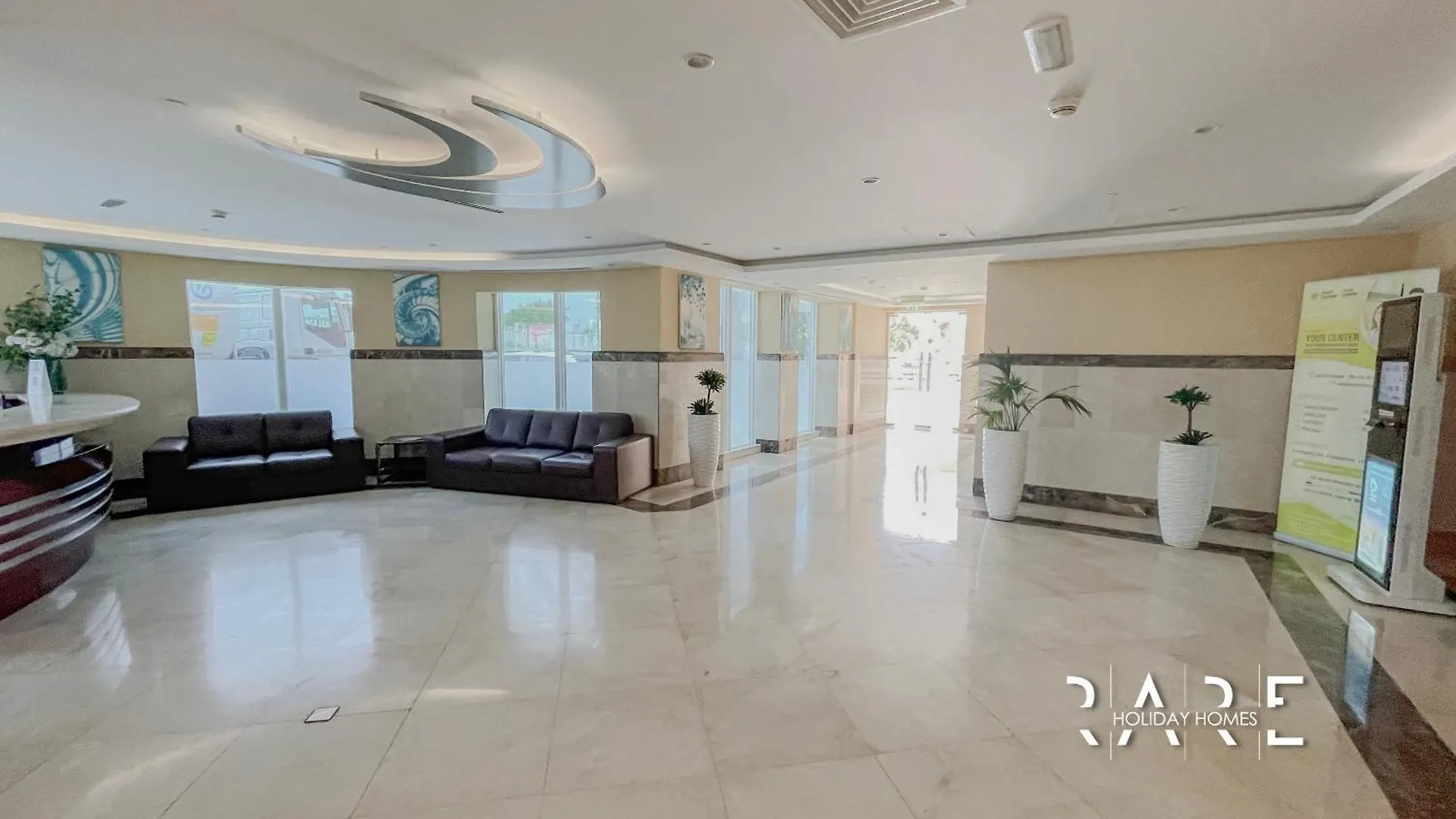 Rare Holiday Homes - Crescent Tower - Impz - Dubai Production City - R704 Lägenhet