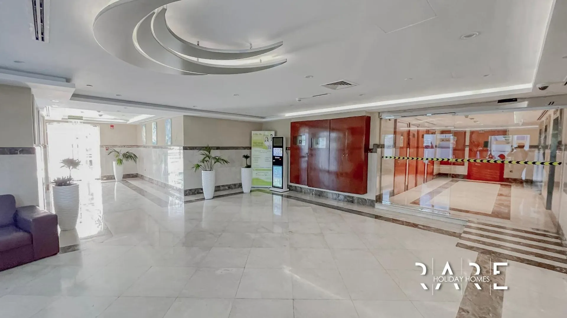 Rare Holiday Homes - Crescent Tower - Impz - Dubai Production City - R704 0*,