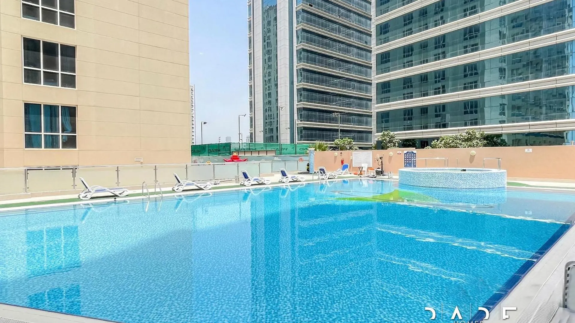 Rare Holiday Homes - Crescent Tower - Impz - Dubai Production City - R704 0*,  Förenade Arabemiraten